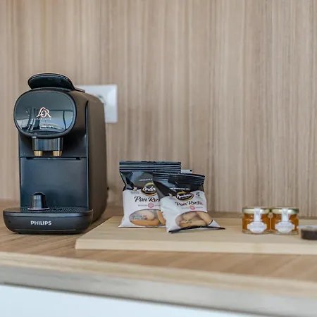 Estandar 8- Casangular By Upper Willa