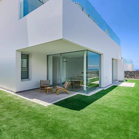 Estandar 8- Casangular By Upper * Адехе