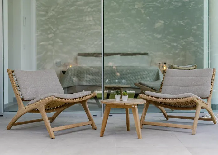 Estandar 8- Casangular By Upper Адехе