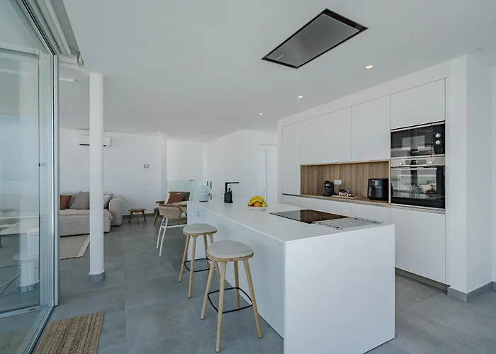 Estandar 8- Casangular By Upper * Адехе