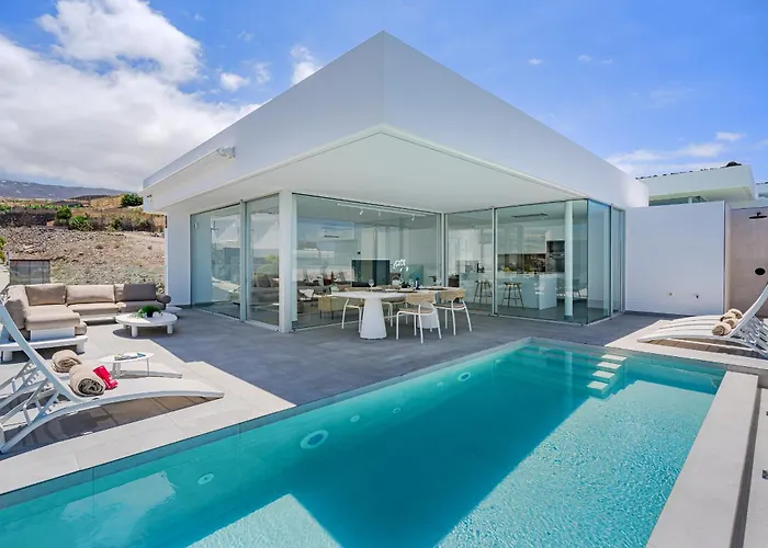 Estandar 8- Casangular By Upper Адехе