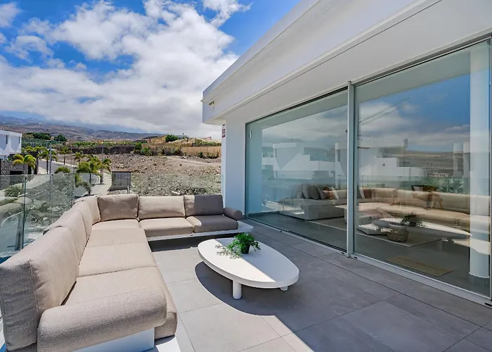 Estandar 8- Casangular By Upper Вілла